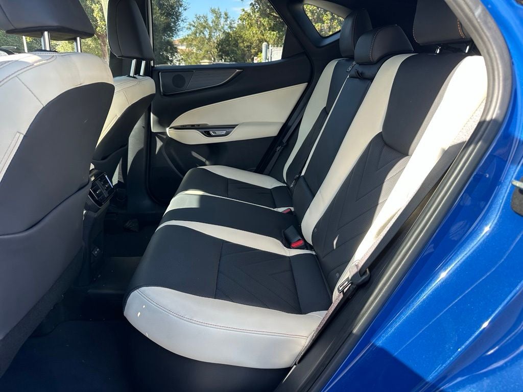 2024 Lexus NX 450h+ Luxury