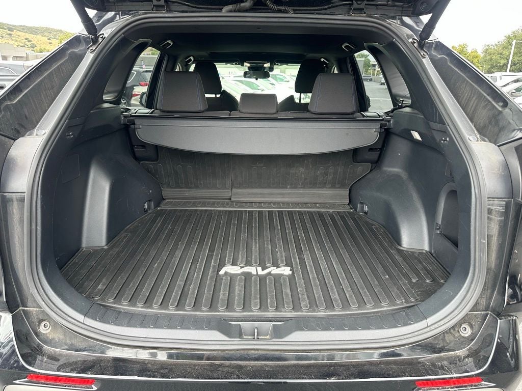 2024 Toyota RAV4 Hybrid SE