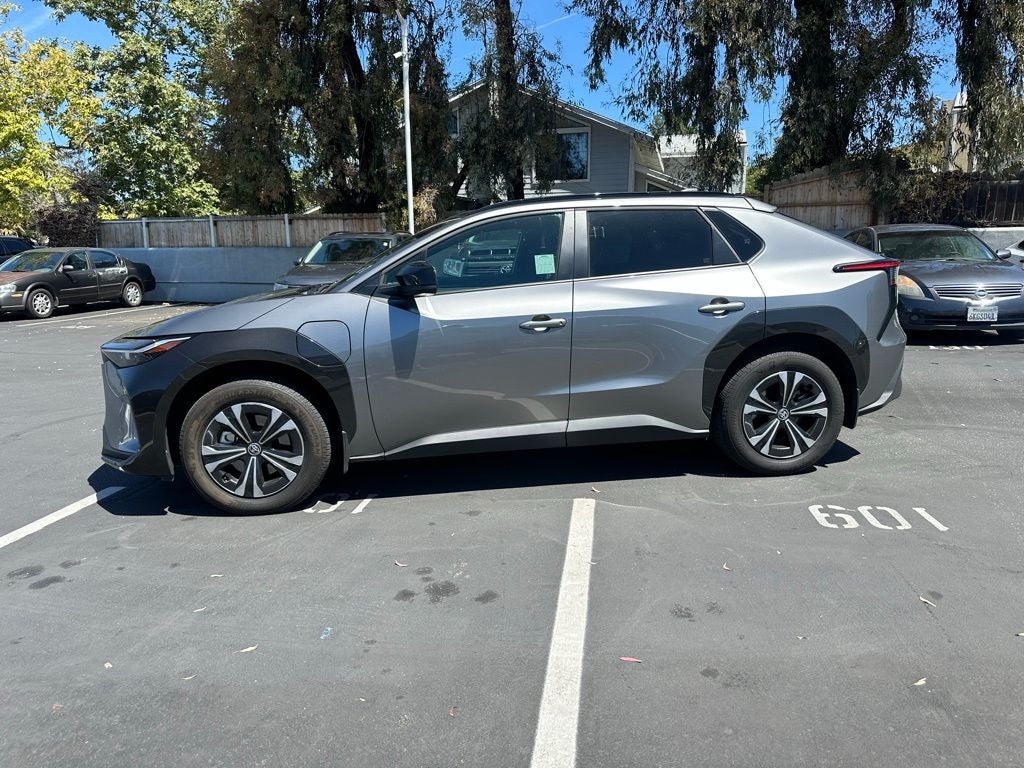 2025 Toyota bZ4X XLE