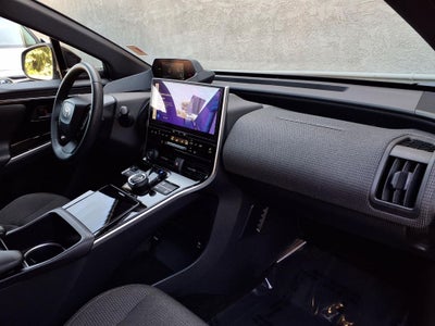 2025 Toyota bZ4X XLE