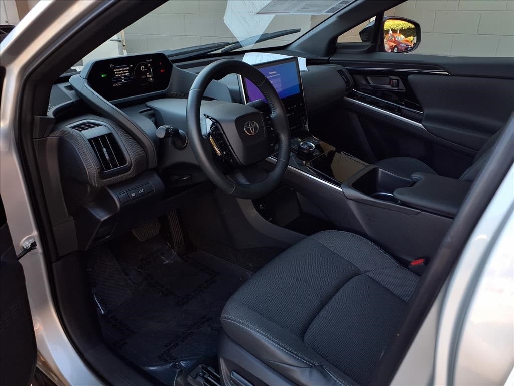 2025 Toyota bZ4X XLE