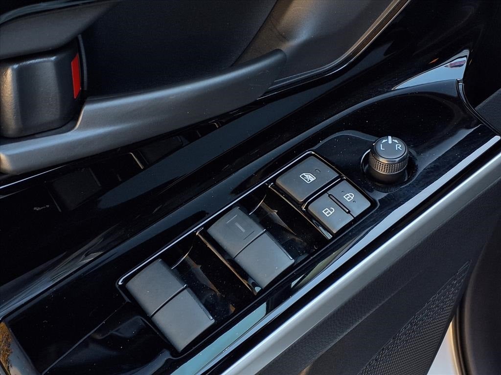 2025 Toyota bZ4X XLE