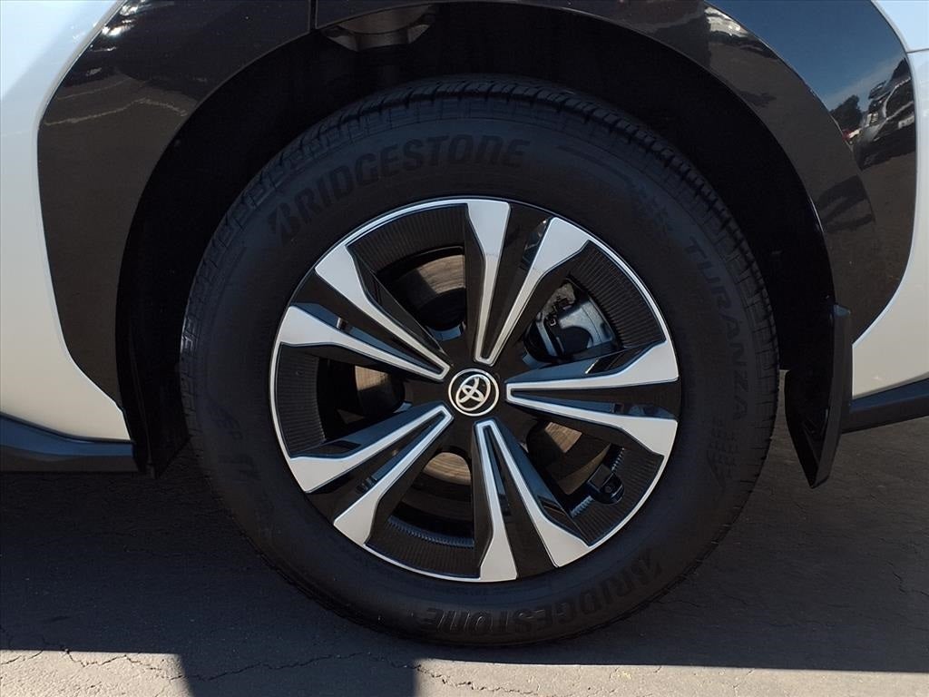 2025 Toyota bZ4X XLE