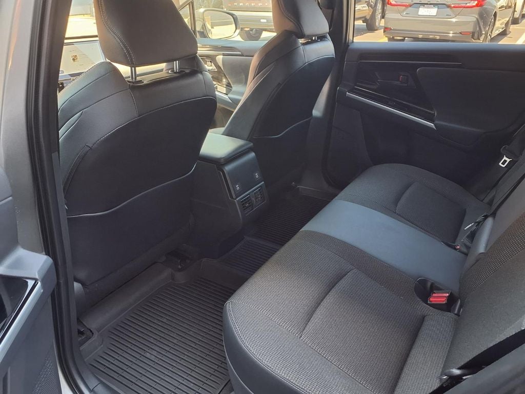 2025 Toyota bZ4X XLE
