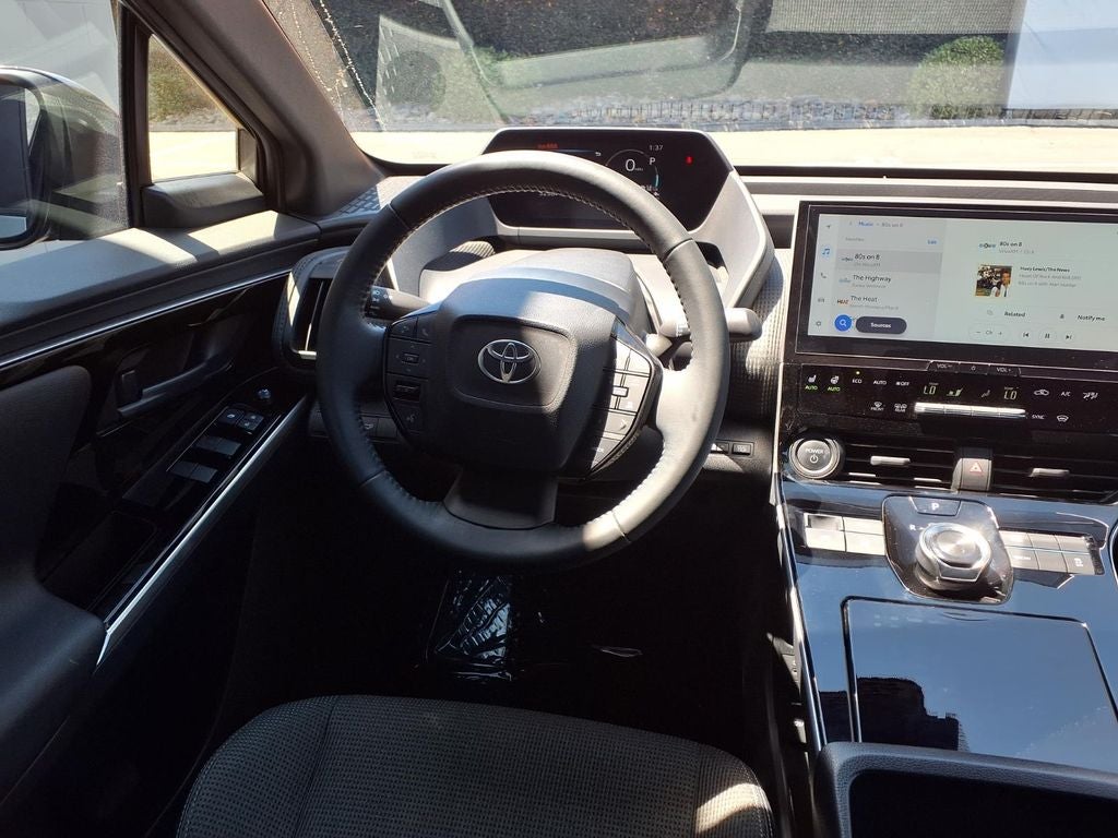 2025 Toyota bZ4X XLE