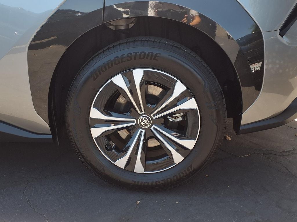 2025 Toyota bZ4X XLE