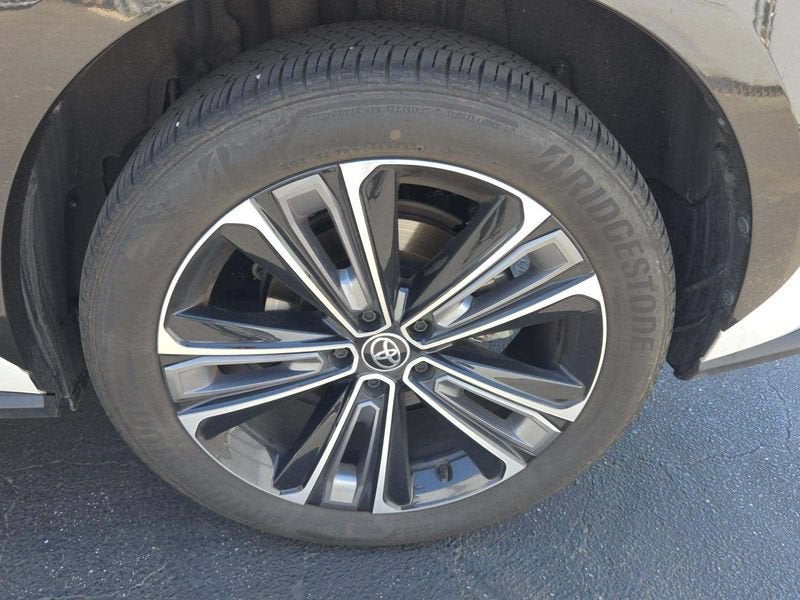 2023 Toyota bZ4X Limited