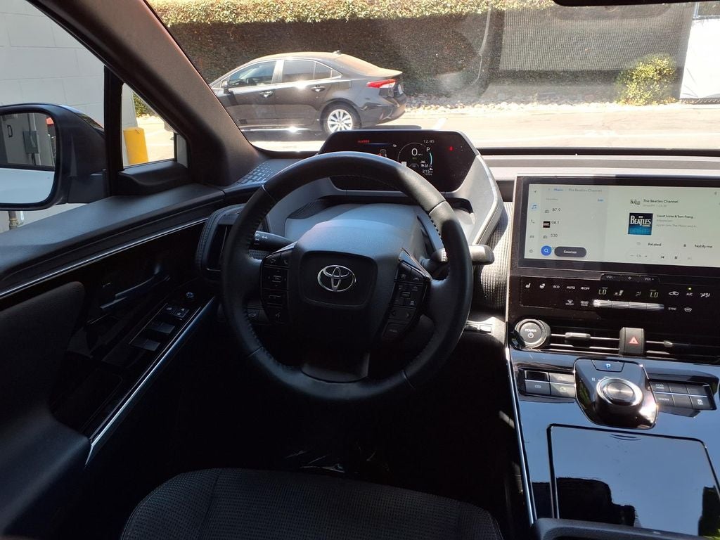 2025 Toyota bZ4X XLE