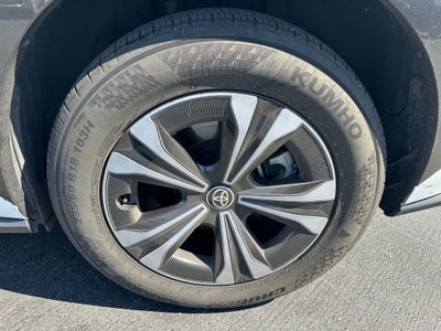 2025 Toyota bZ4X XLE