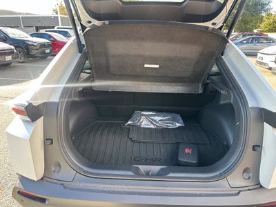 2026 Toyota C-HR SE