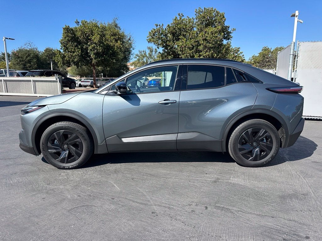 2026 Toyota C-HR SE