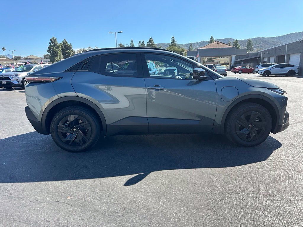 2026 Toyota C-HR SE