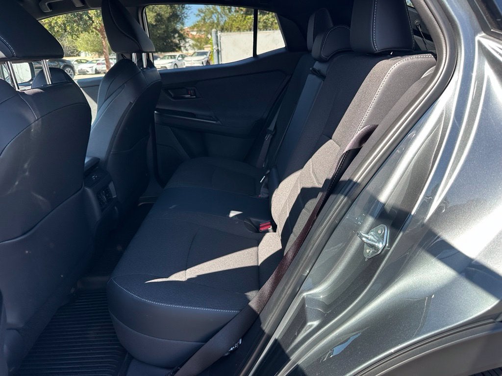 2026 Toyota C-HR SE