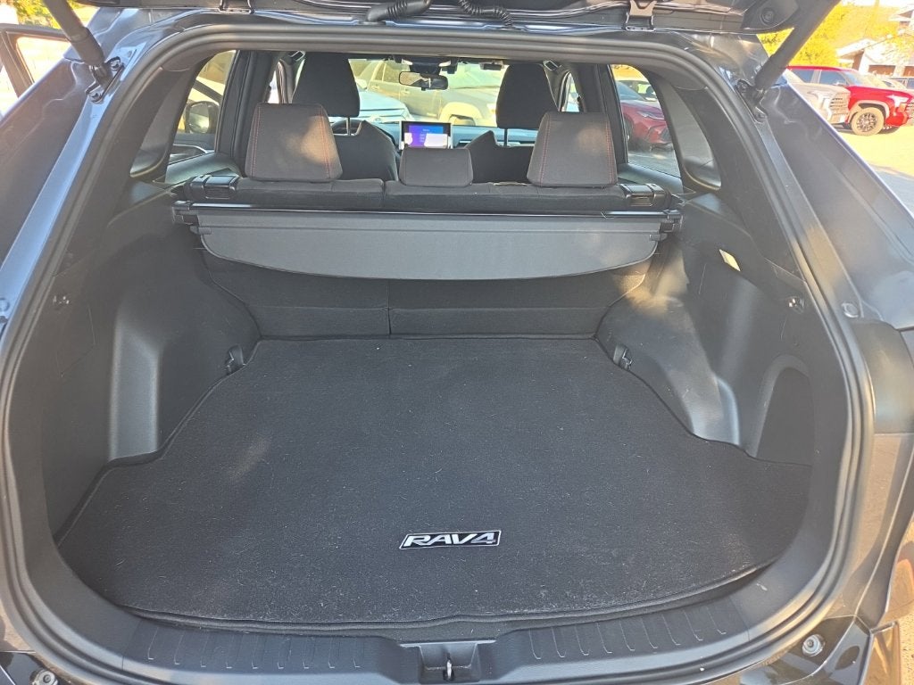 2024 Toyota RAV4 Prime SE