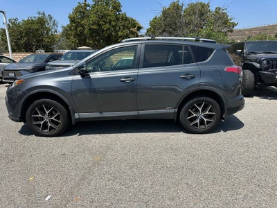 2017 Toyota RAV4 Hybrid SE