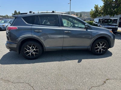 2017 Toyota RAV4 Hybrid SE