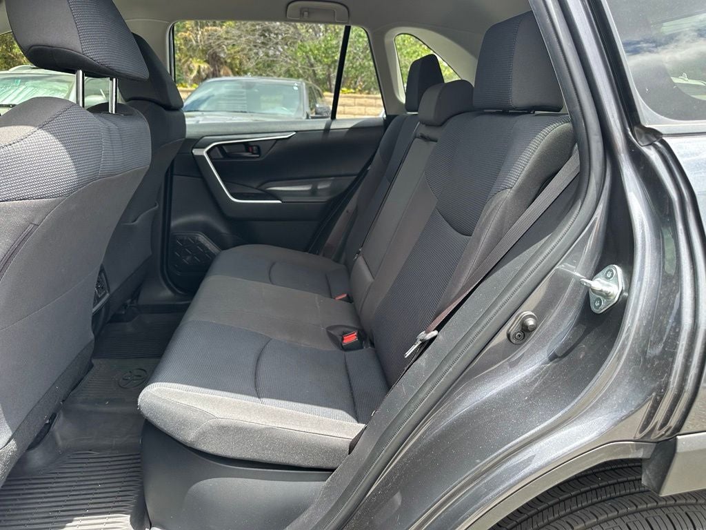 2020 Toyota RAV4 Hybrid LE