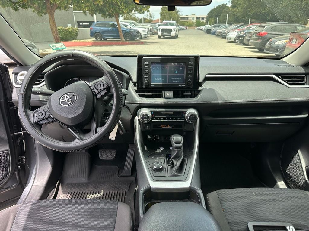 2020 Toyota RAV4 Hybrid LE