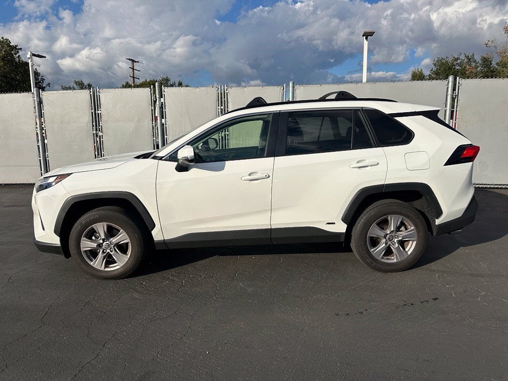 2025 Toyota RAV4 Hybrid LE