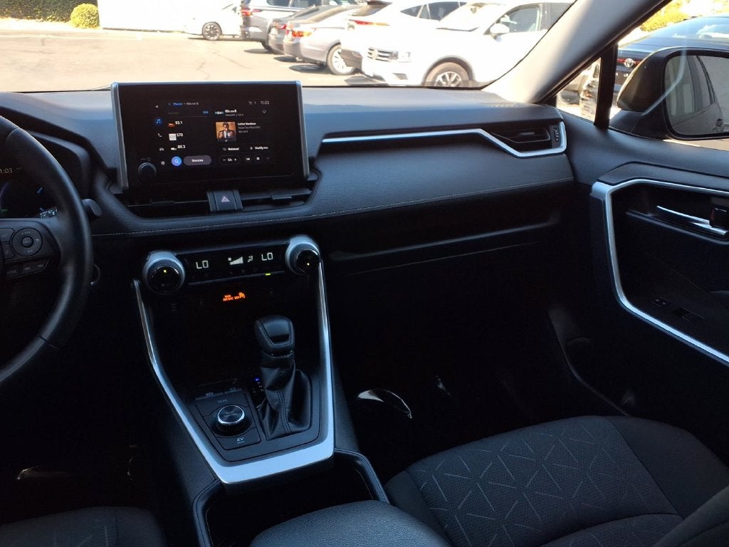 2023 Toyota RAV4 Hybrid XLE