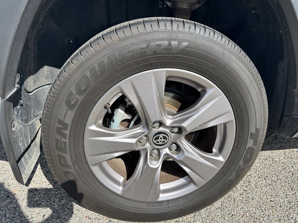 2024 Toyota RAV4 Hybrid XLE