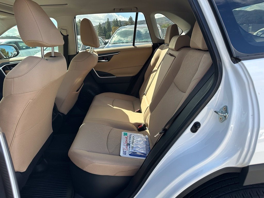 2024 Toyota RAV4 Hybrid XLE