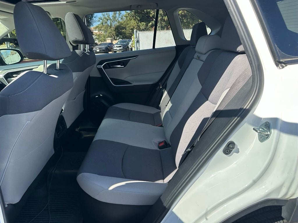 2023 Toyota RAV4 Hybrid XLE