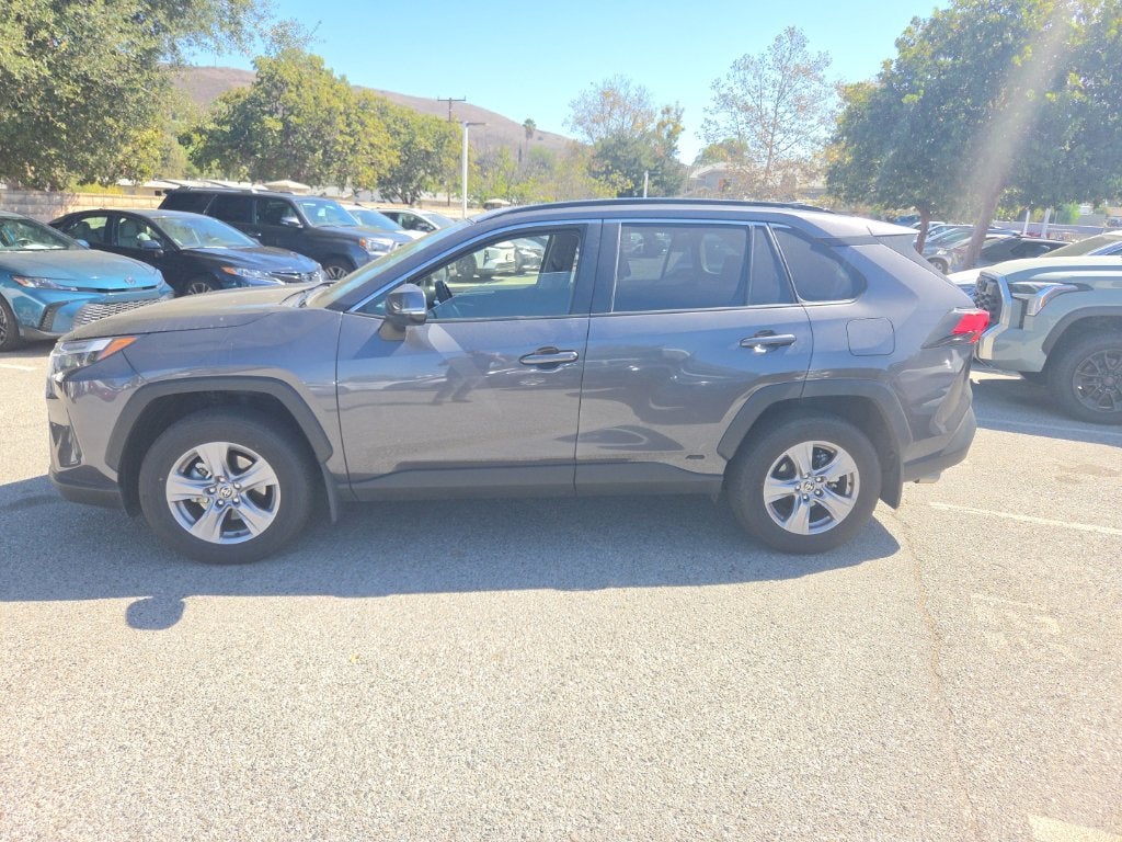 2025 Toyota RAV4 Hybrid XLE