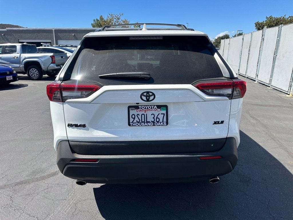 2025 Toyota RAV4 XLE