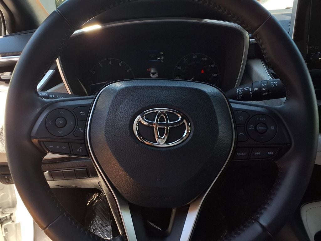 2024 Toyota Corolla Hatchback SE