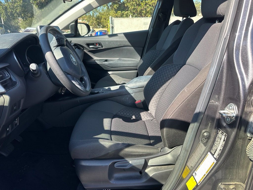 2021 Toyota C-HR LE