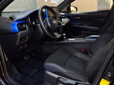 2020 Toyota C-HR XLE