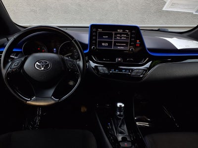 2020 Toyota C-HR XLE