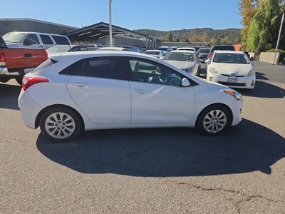 2016 Hyundai Elantra GT Base
