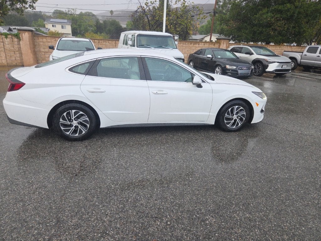 2021 Hyundai Sonata Hybrid Blue
