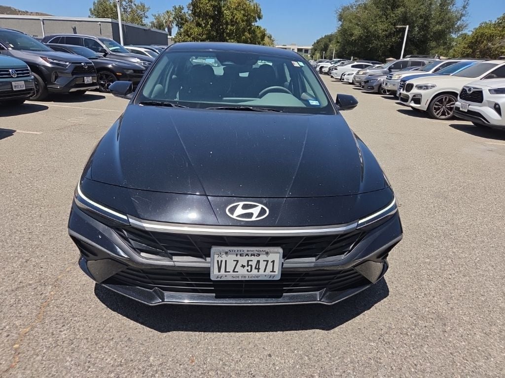 2024 Hyundai Elantra SE