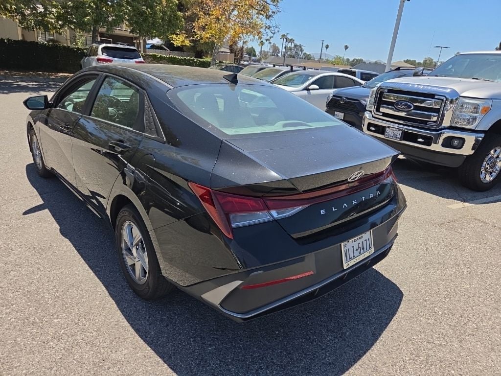 2024 Hyundai Elantra SE