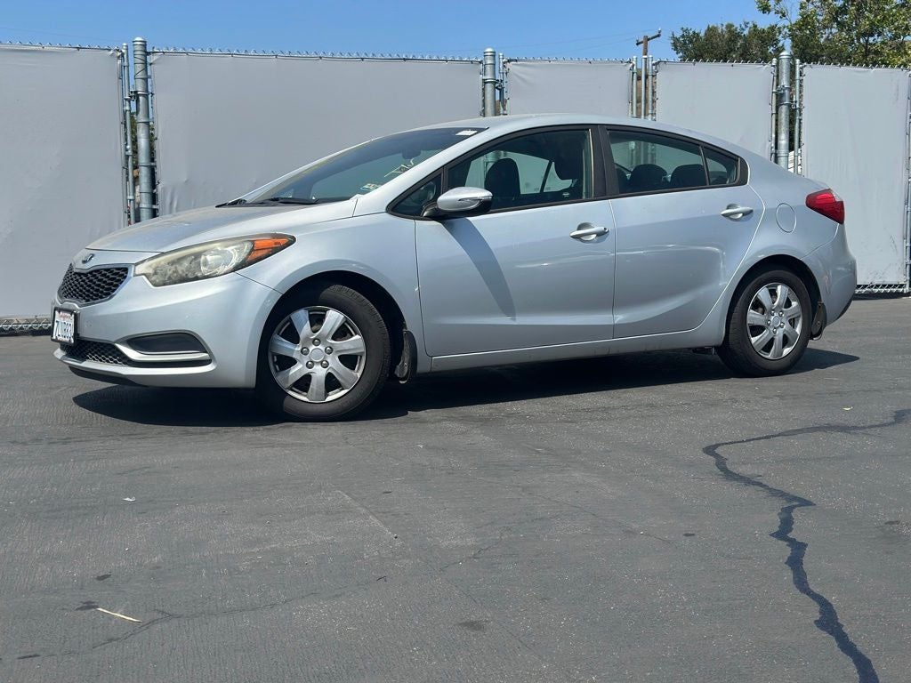 2015 Kia Forte LX AT's photo