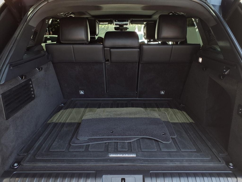 2022 Land Rover Range Rover Sport HSE Silver Edition