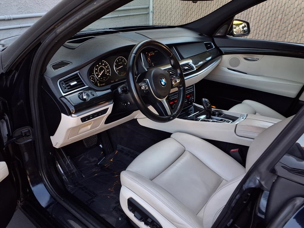 2017 BMW 5 Series 550i xDrive Gran Turismo