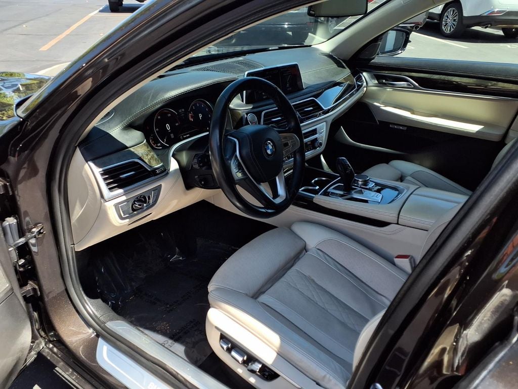 2016 BMW 7 Series 740i
