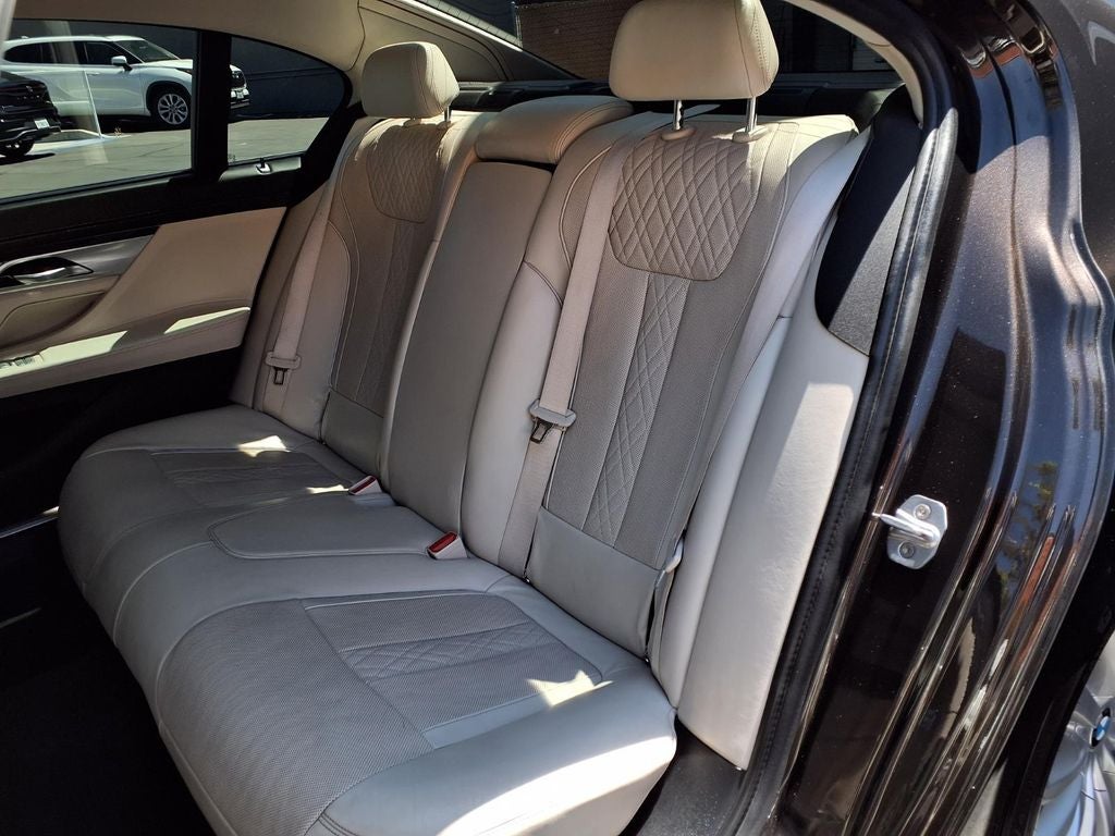 2016 BMW 7 Series 740i