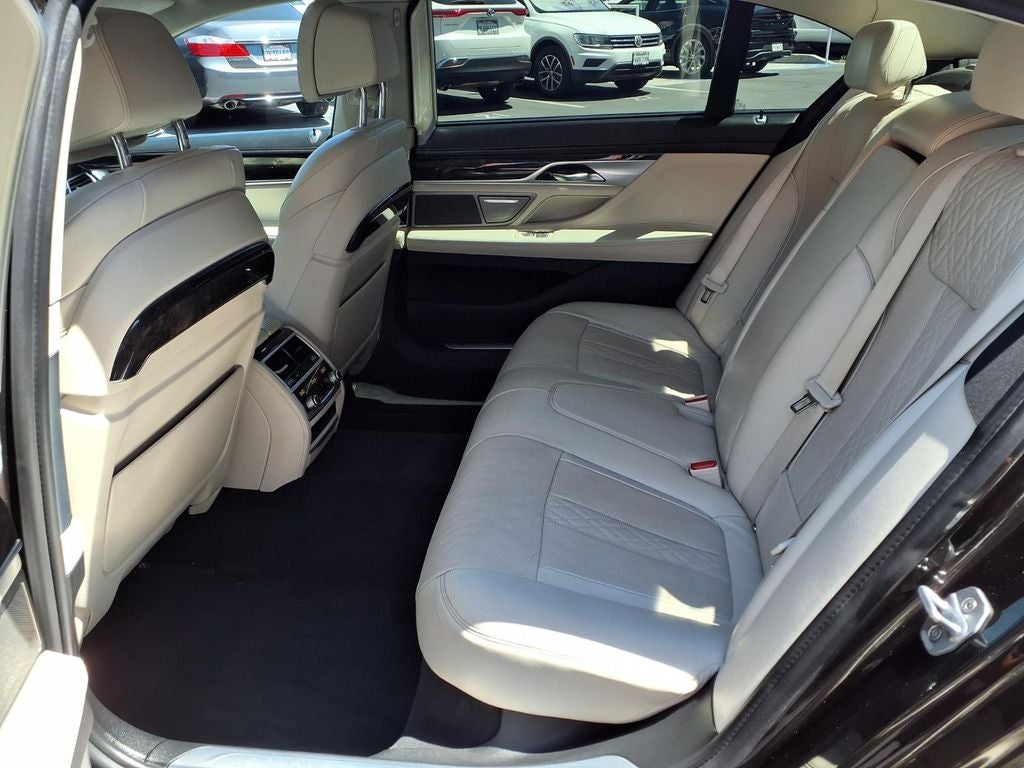 2016 BMW 7 Series 740i