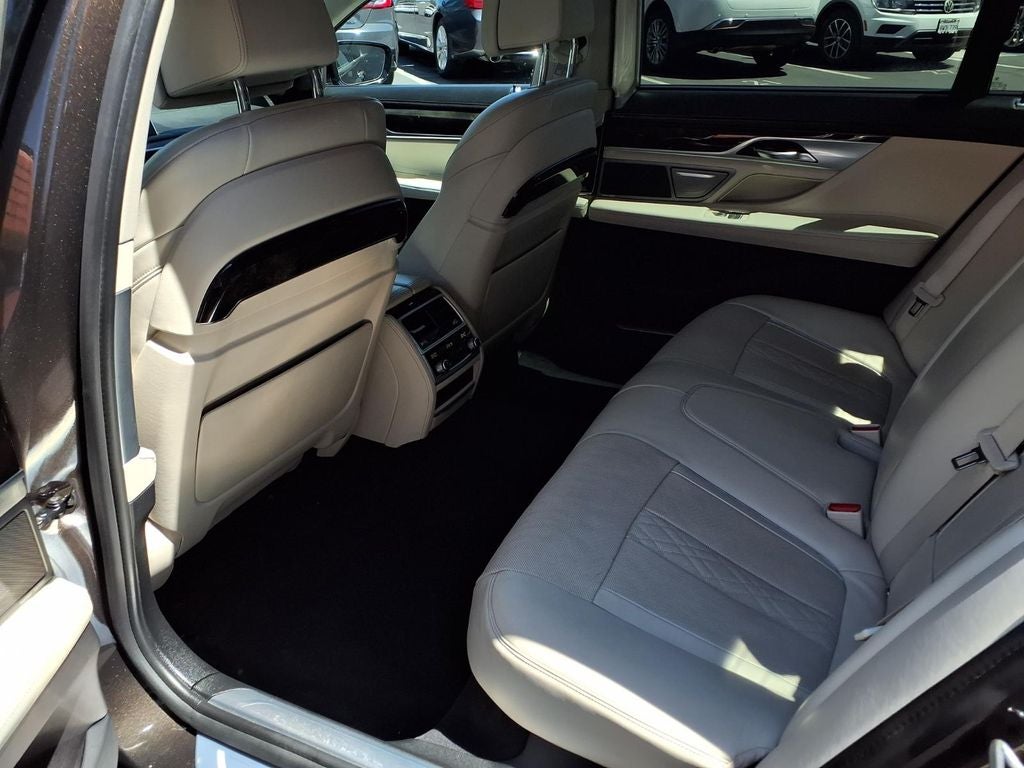 2016 BMW 7 Series 740i