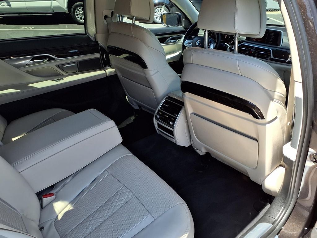 2016 BMW 7 Series 740i
