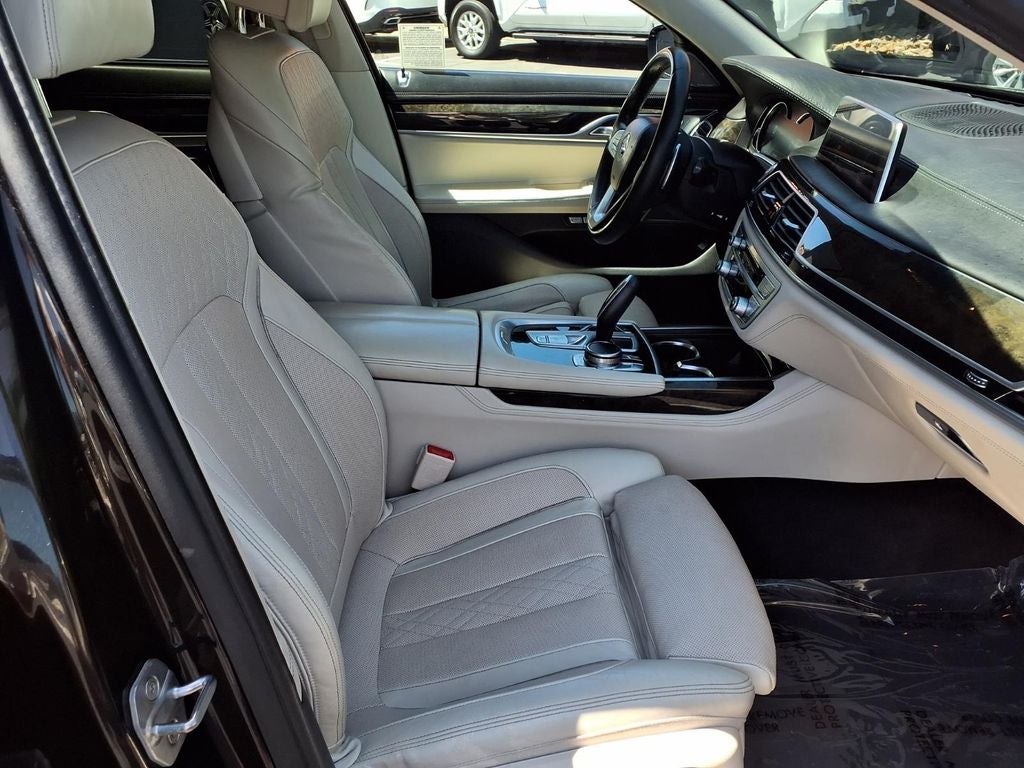 2016 BMW 7 Series 740i