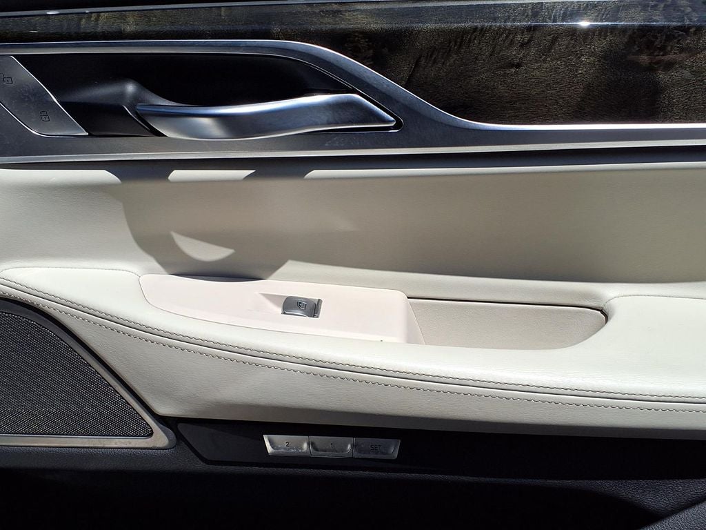 2016 BMW 7 Series 740i