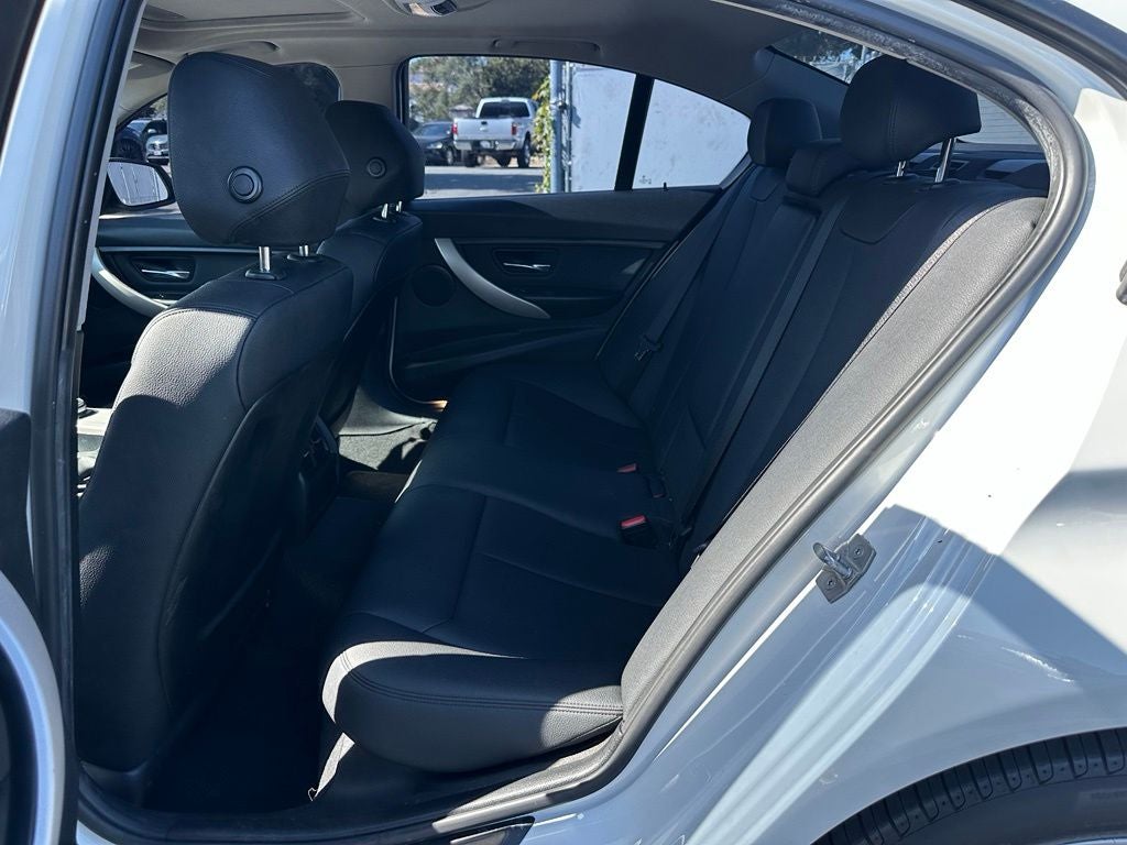 2016 BMW 3 Series 320i