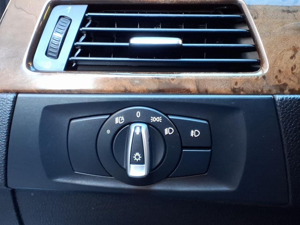 2011 BMW 3 Series 328i