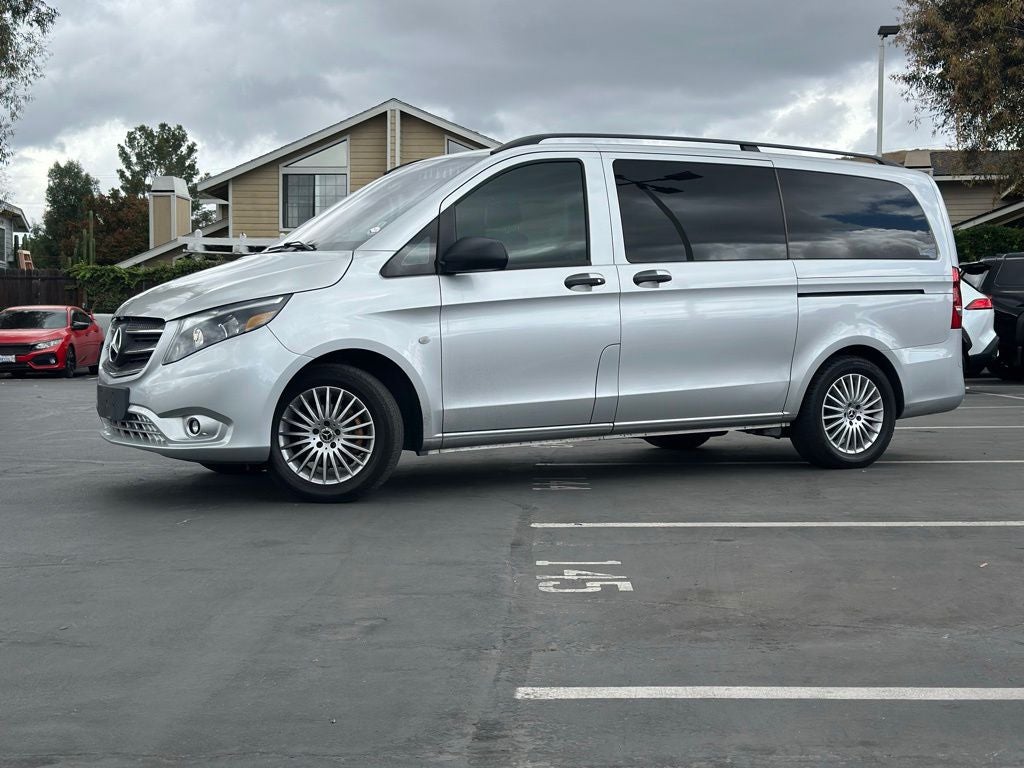 2019 Mercedes-Benz Metris -'s photo